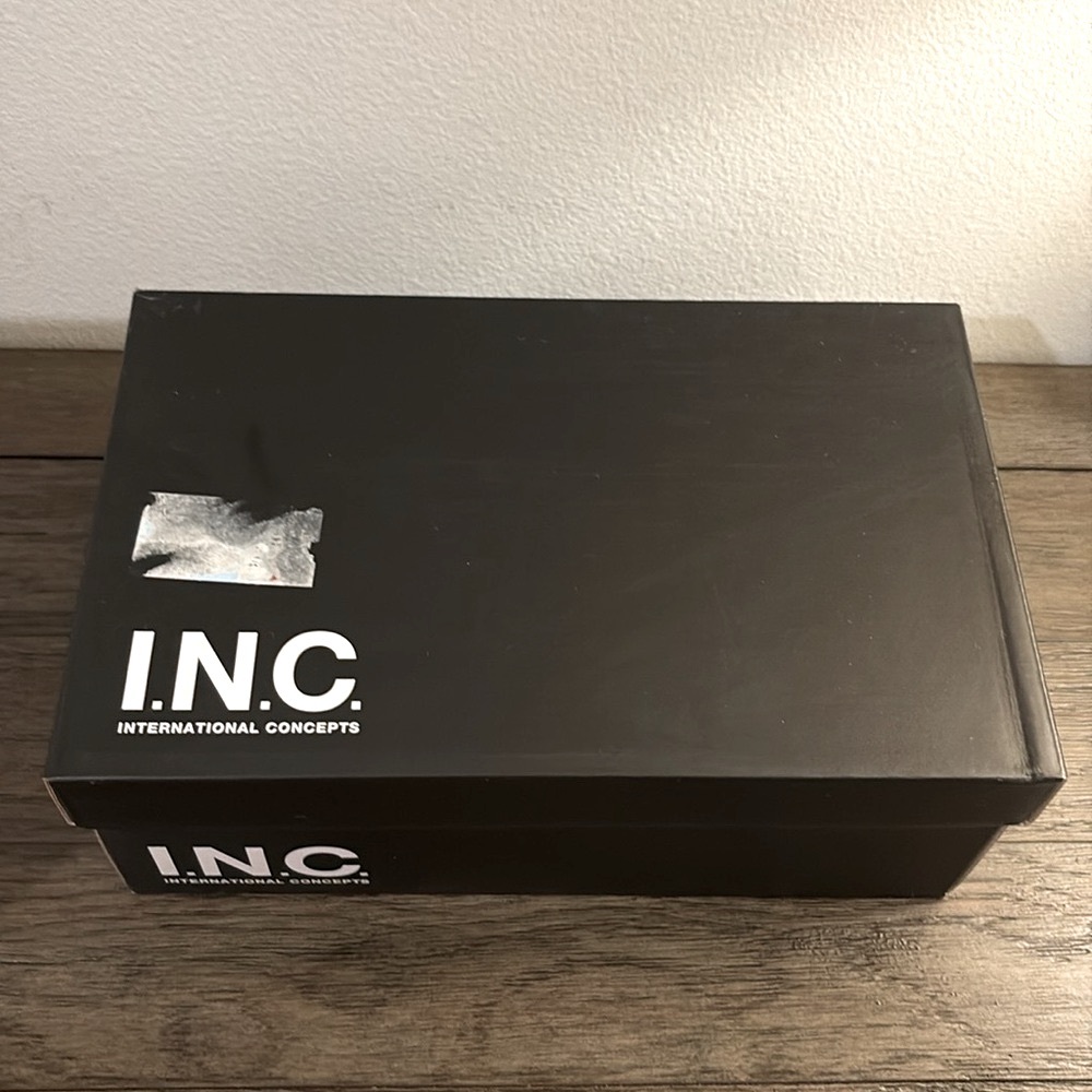 NWT [INC International Concepts] Gianolo Rhinestone Slip-On Sandals Womens 5 & 6 - Picture 11 of 12